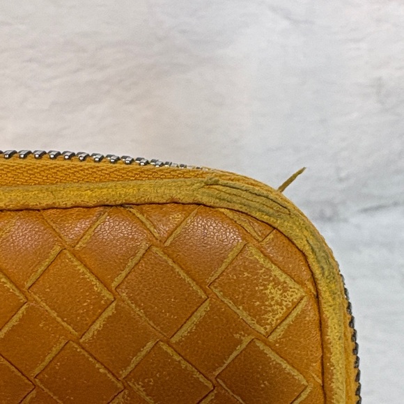 Project Piece - Bottega Veneta Authentic Intrecciato Tan Woven Leather Wallet - Picture 4 of 11